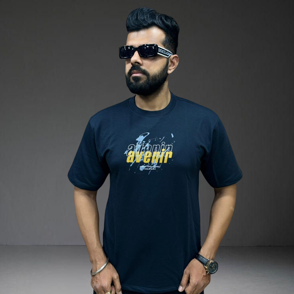 Navy blue oversized t-shirt front view on man Prospera classic
